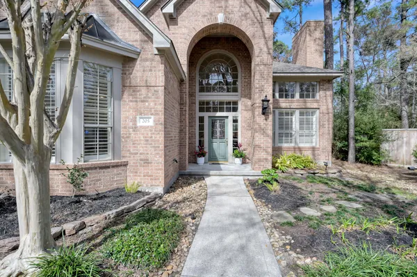 $790,000 | 205 Purple Slate Place, The Woodlands, TX 77381