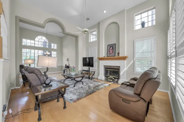 $790,000 | 205 Purple Slate Place, The Woodlands, TX 77381