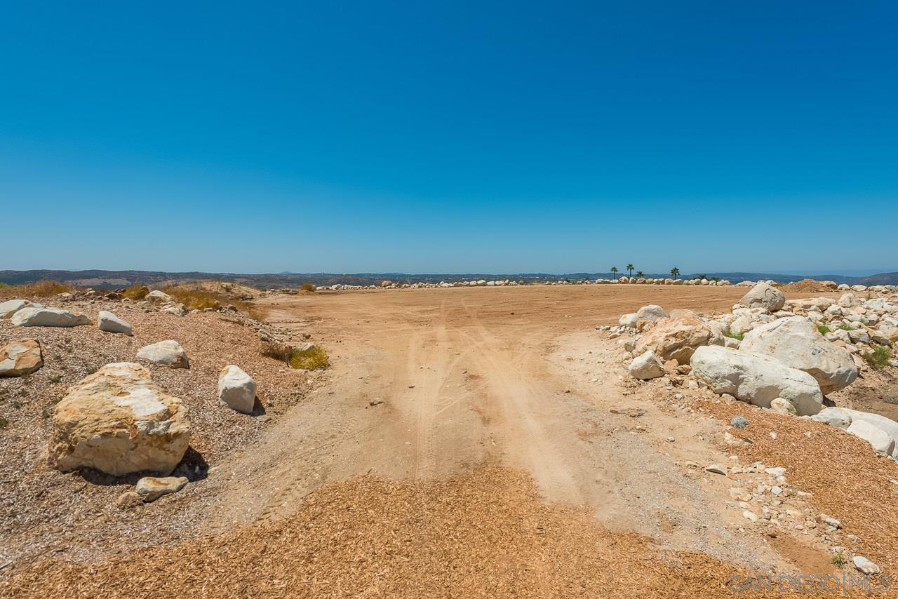 13975 Rancho De Oro Road, Unit 1 Poway, CA 92064 - Photo 2 of 17