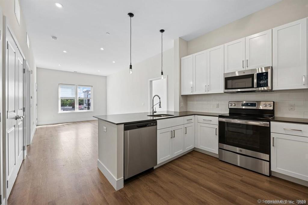 10 A Willard Road, Unit 414 Norwalk, CT 06851 - Photo 1 of 29