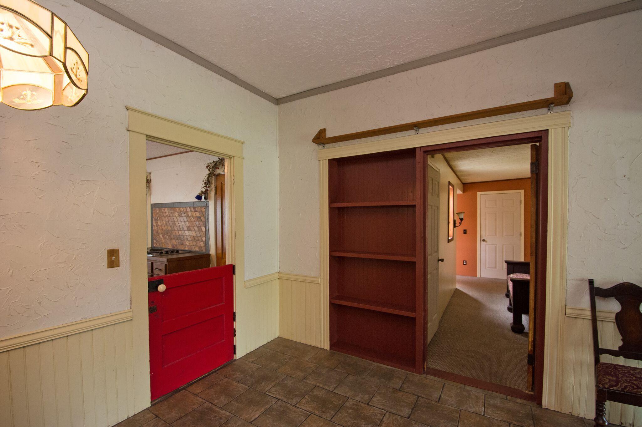 1698 Lowell Road Pence Springs, WV 24962 - Photo 15 of 26 Gallery Image 15