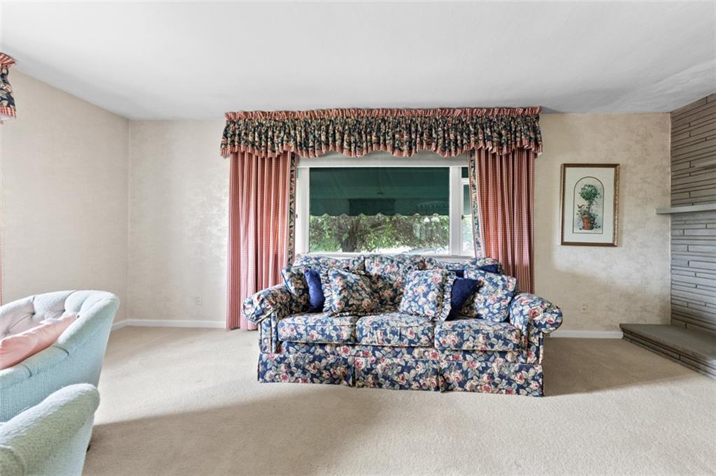1317 Clifton Road Washington, PA 15301 - Photo 5 of 38