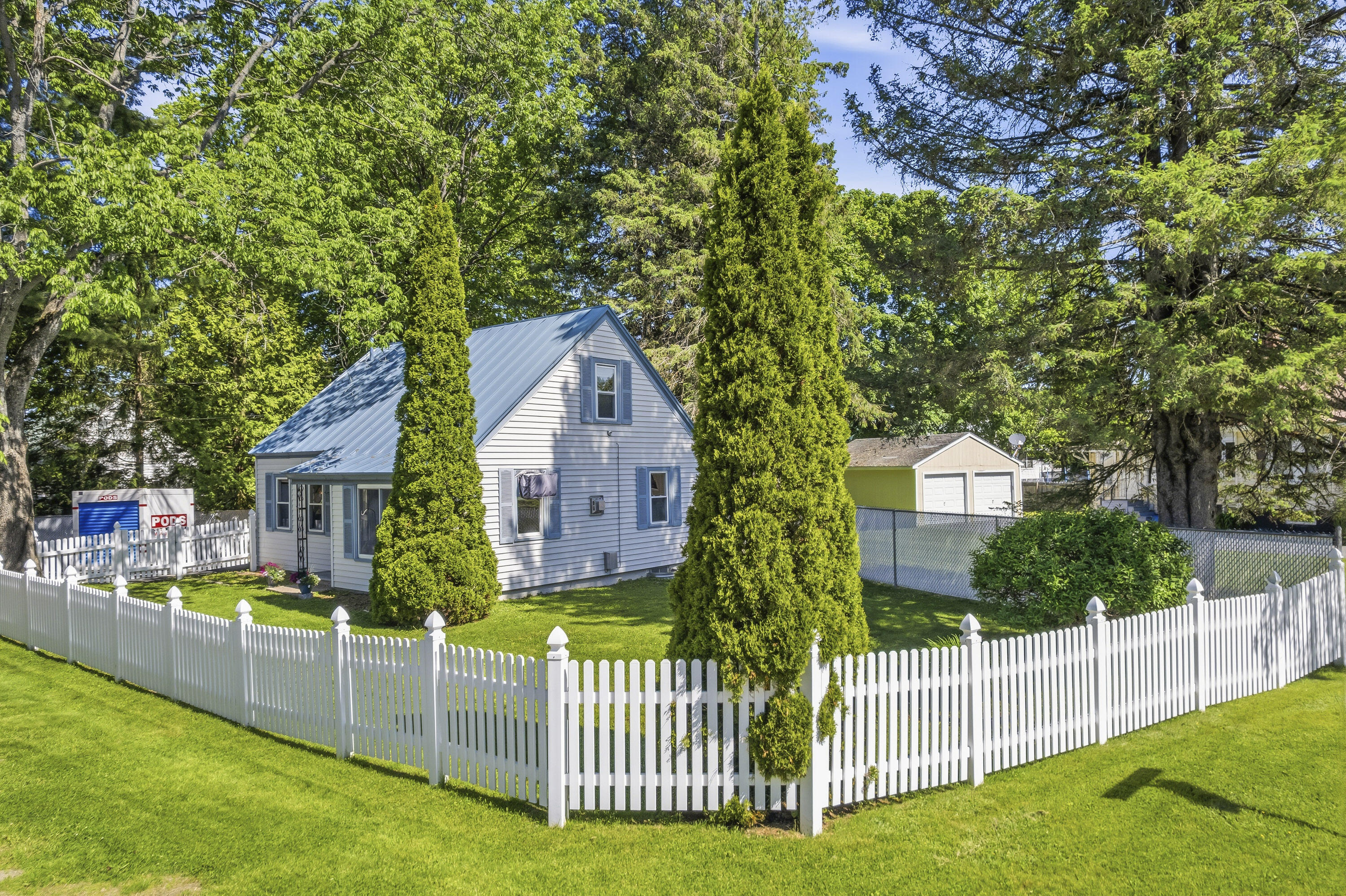 27 Edgemont Avenue Waterville, ME 04901 - Photo 2 of 53 27 Edgemont Avenue, Waterville