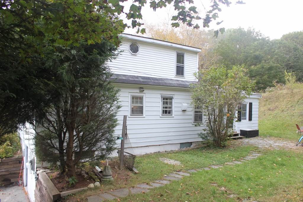 20 Randall Street Springfield, VT 05156 - Photo 4 of 18