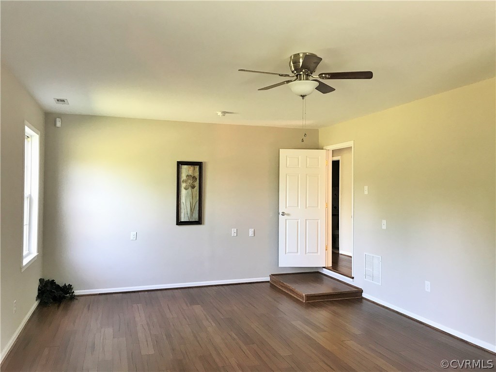 1481 Jordan Store Road Kents Store, VA 23084 - Photo 11 of 12 Gallery Image 11