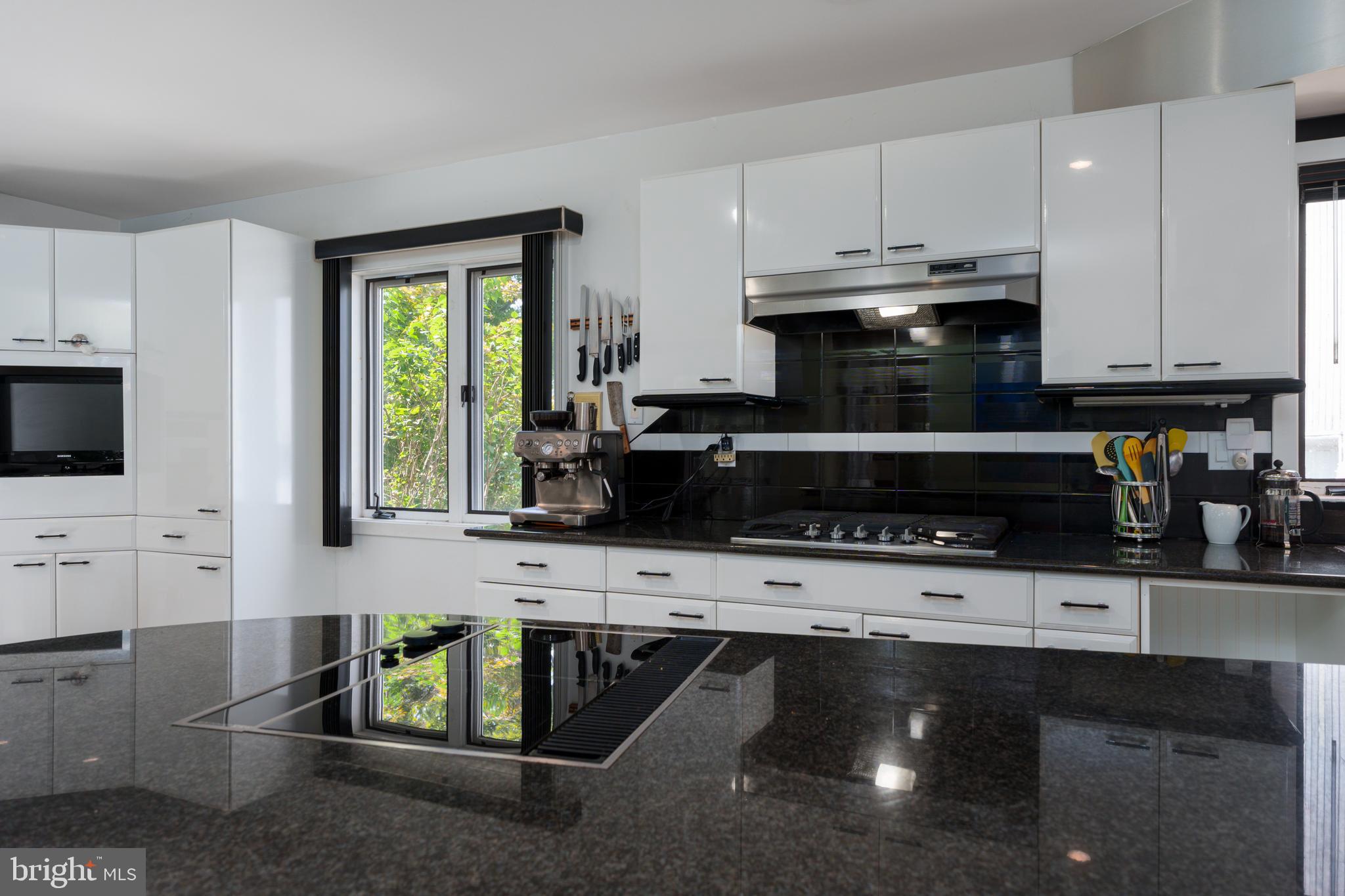 28 Indian Run Road Princeton Junction, NJ 08550 - Photo 14 of 57 Gallery Image 14