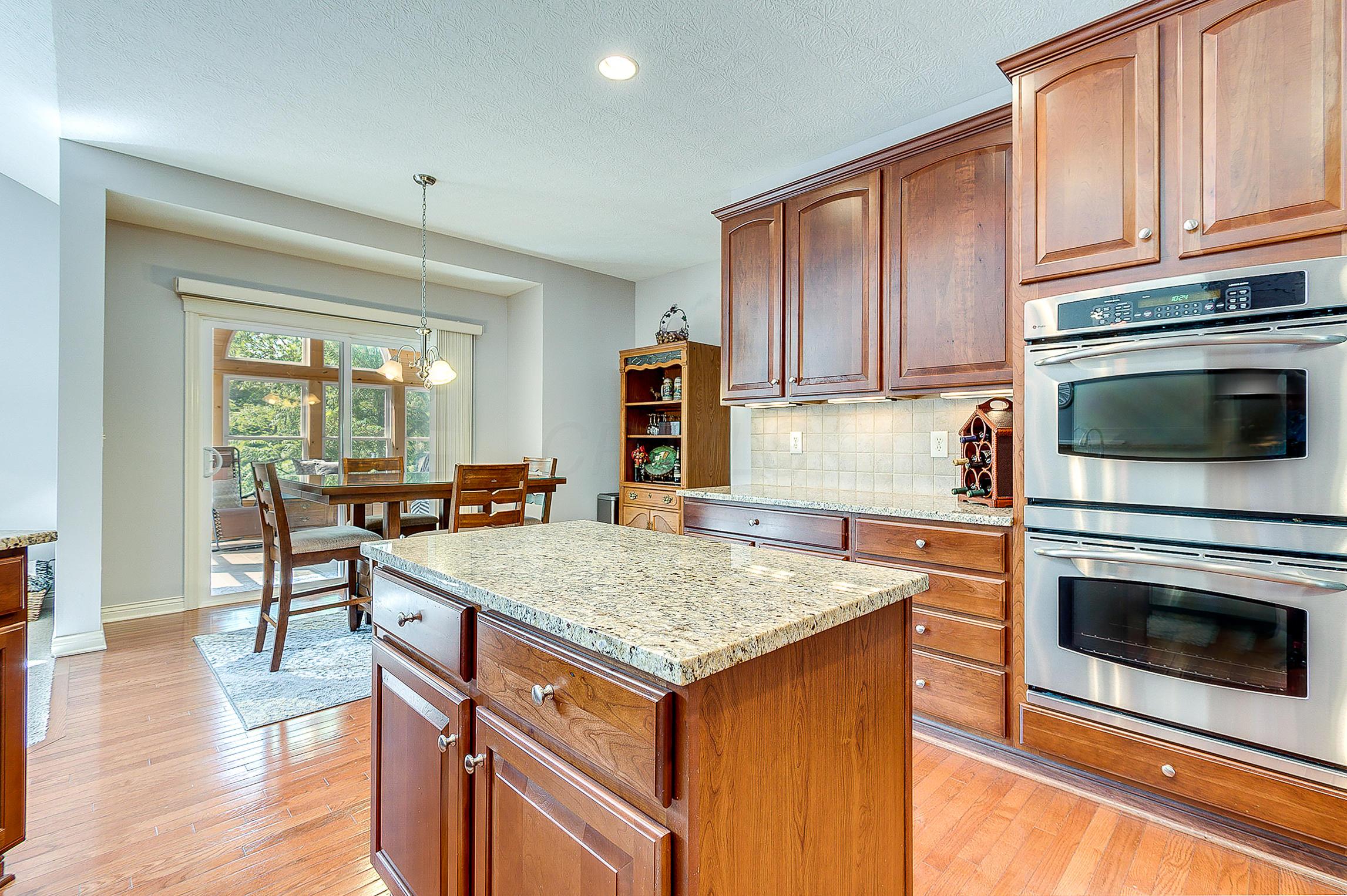 297 Halverston Road Powell, OH 43065 - Photo 14 of 57 Gallery Image 14