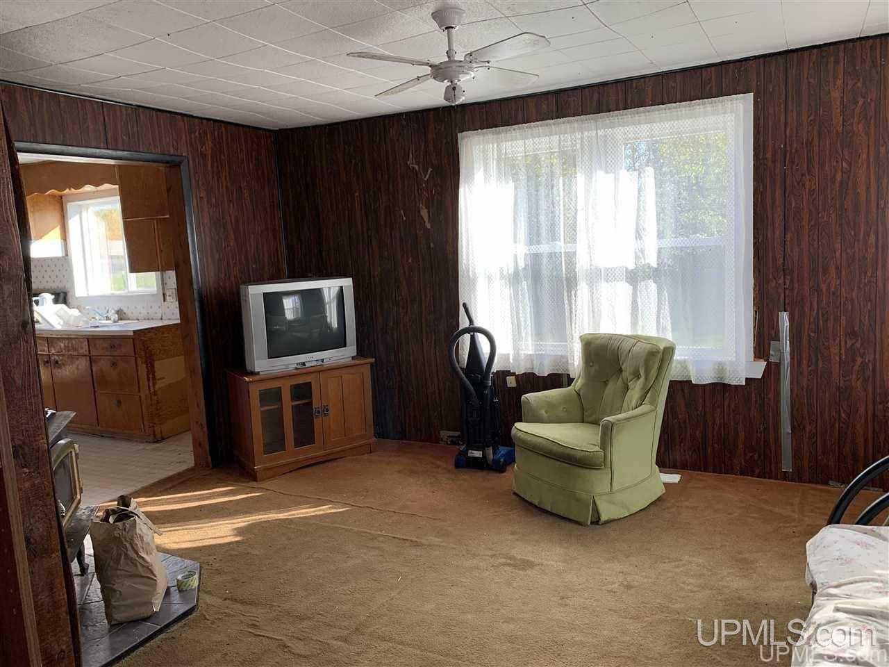 N5112 Salminen Road Munising, MI 49862 - Photo 10 of 31 Gallery Image 10