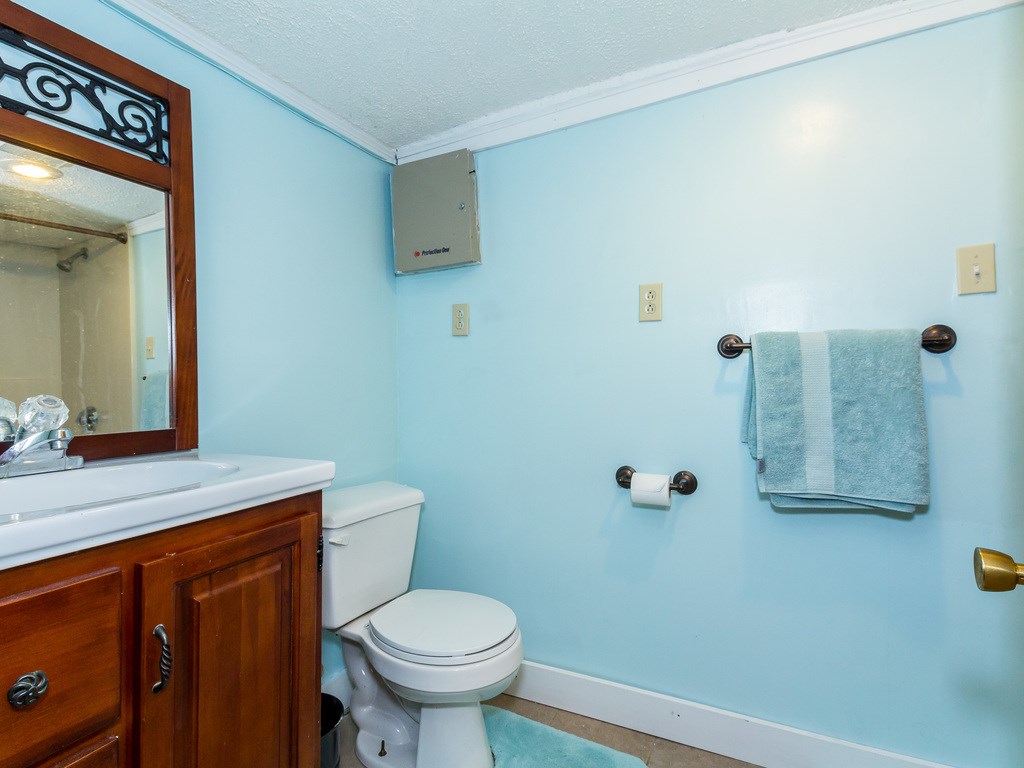 22 Garrison Road Salem, NH 03079 - Photo 21 of 29