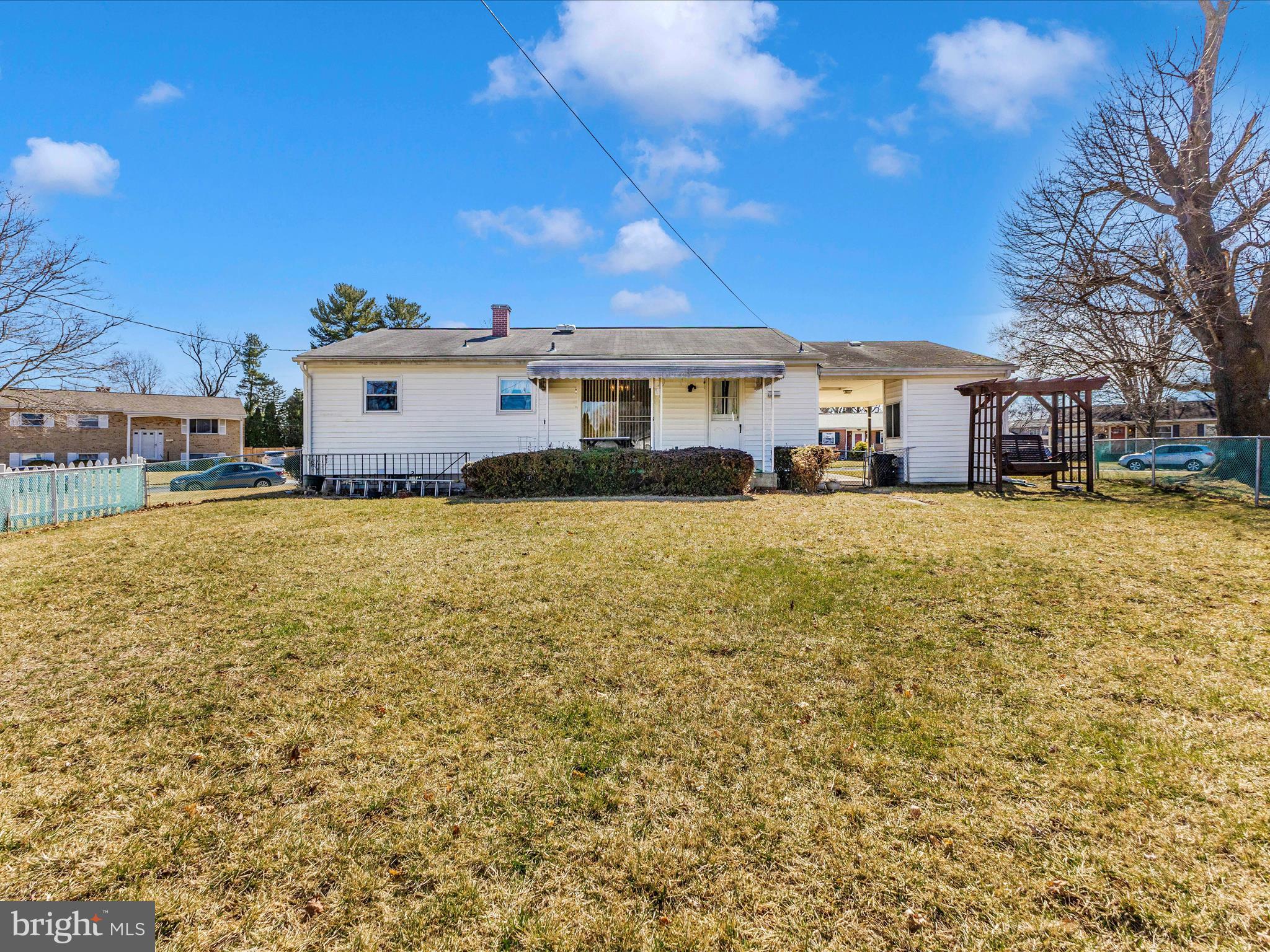 6529 Redgate Circle Baltimore, MD 21228 - Photo 32 of 40 Exterior Back