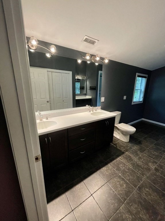 51 Old Common Road Lancaster, MA 01523 - Photo 16 of 31