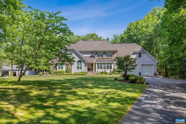 $1,075,000 | 2629 Ducks Lake Ridge, Scottsville, VA 24590