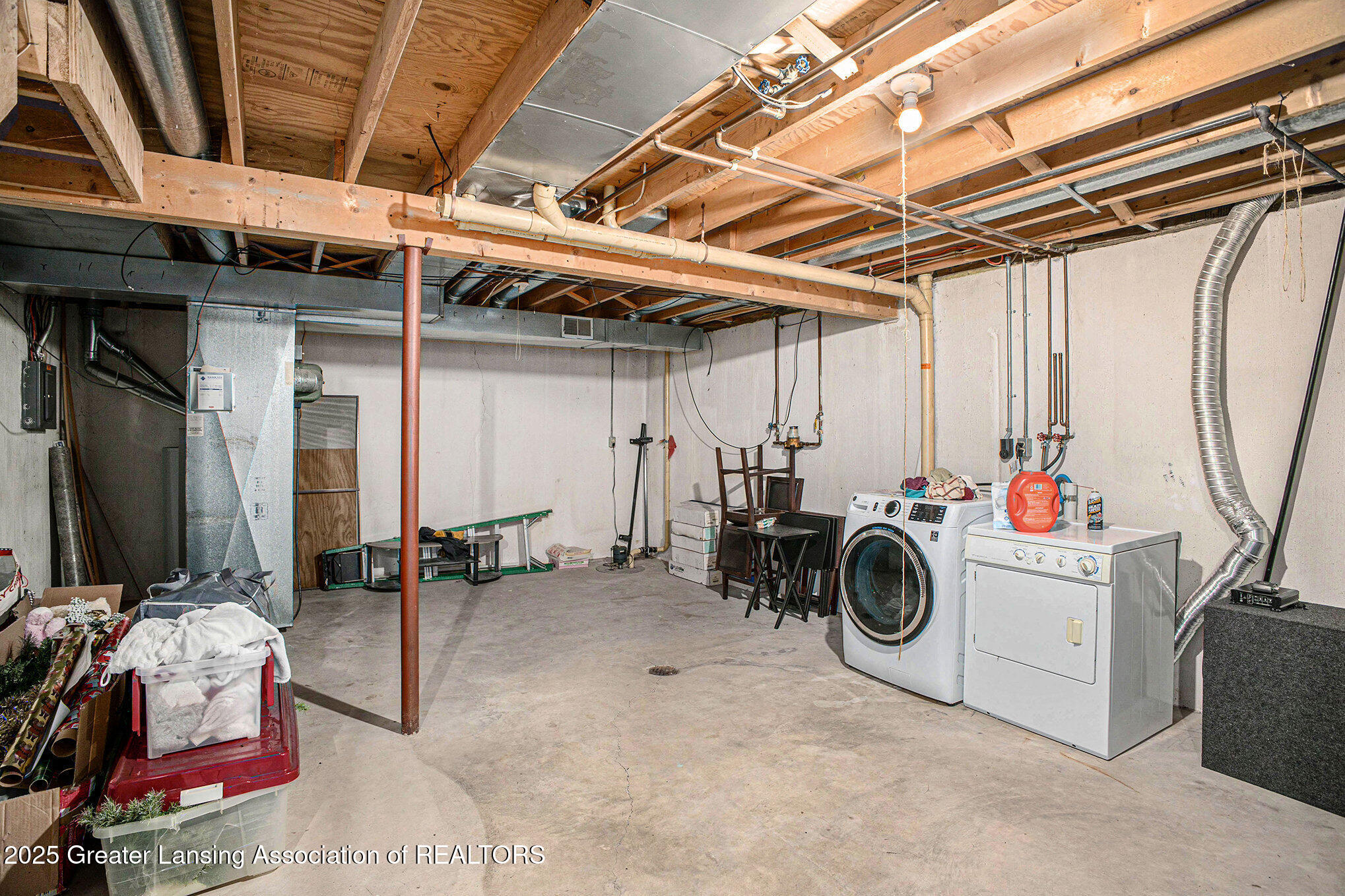 840 Armstrong Road Lansing, MI 48911 - Photo 13 of 16 013_img_7535_627