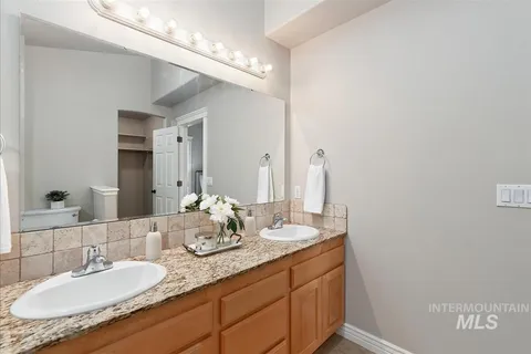 $585,000 | 389 West Bosanka Drive, Eagle, ID 83616