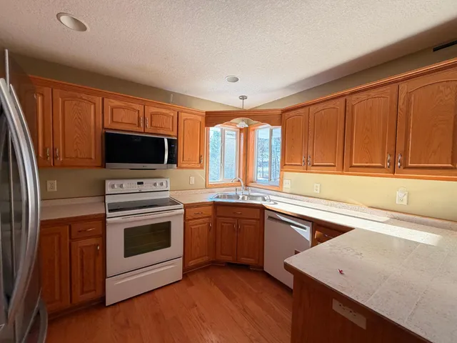 $410,000 | 38634 Henna Circle, North Branch, MN 55056