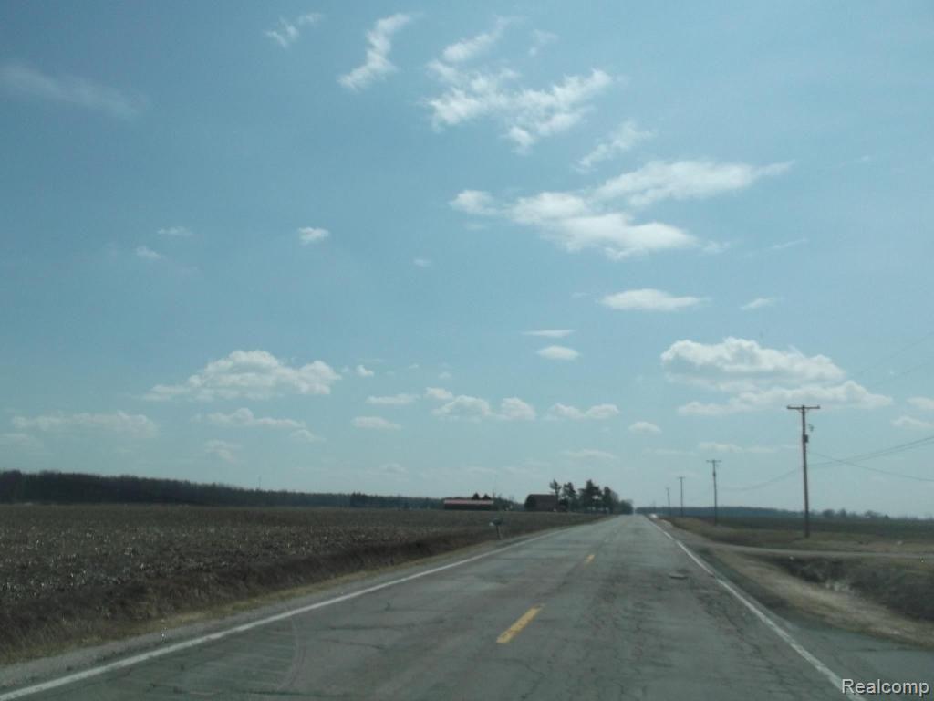 2883 North Mackinaw Road Pinconning, MI 48650 - Photo 3 of 8 str.jpg