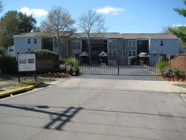 2414 Lake Park Road, Unit 3104 Lexington, KY 40502 - Photo 1 of 32 Photo 1