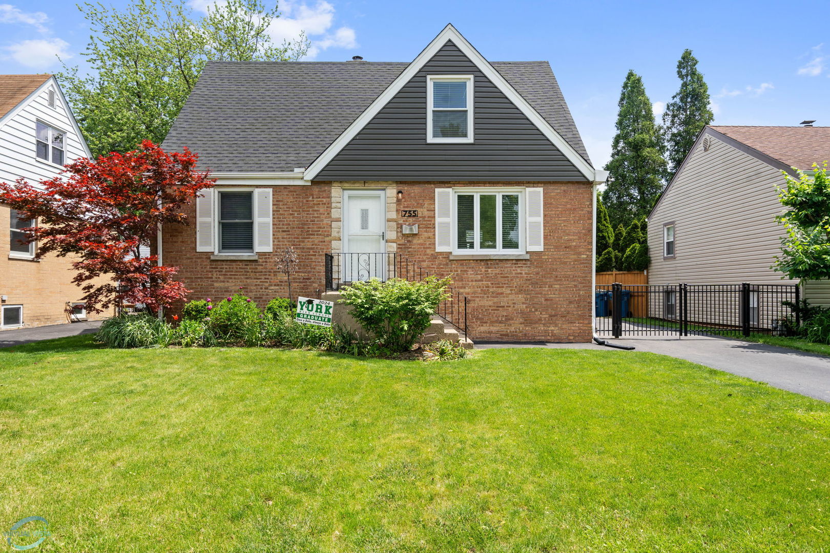 755 Spring Road Elmhurst, IL 60126 - Photo 1 of 22 Gallery Image 1