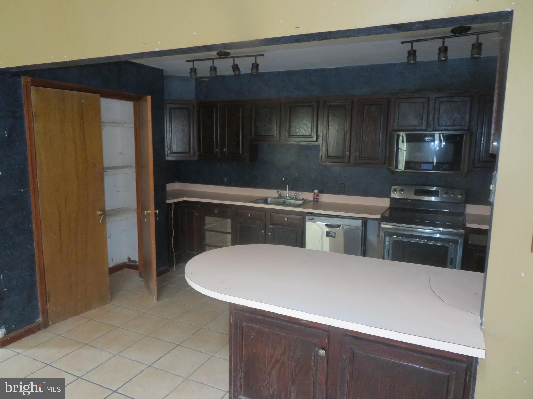 335 Magnolia Road Pemberton, NJ 08068 - Photo 8 of 26