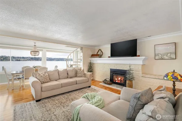 $1,050,000 | 609 Shore Drive, Bremerton, WA 98310