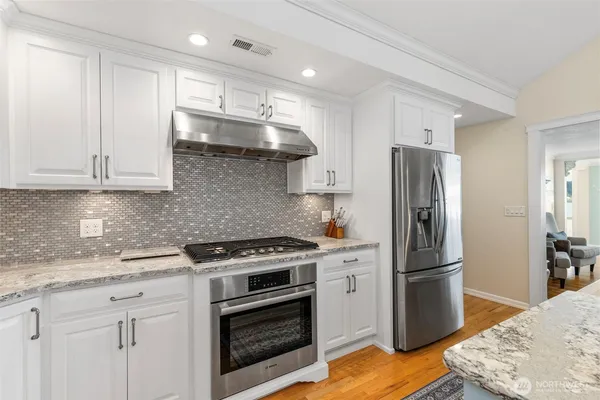 $1,050,000 | 609 Shore Drive, Bremerton, WA 98310