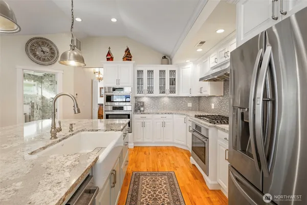 $1,050,000 | 609 Shore Drive, Bremerton, WA 98310