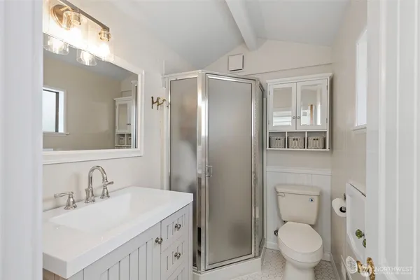 $1,050,000 | 609 Shore Drive, Bremerton, WA 98310