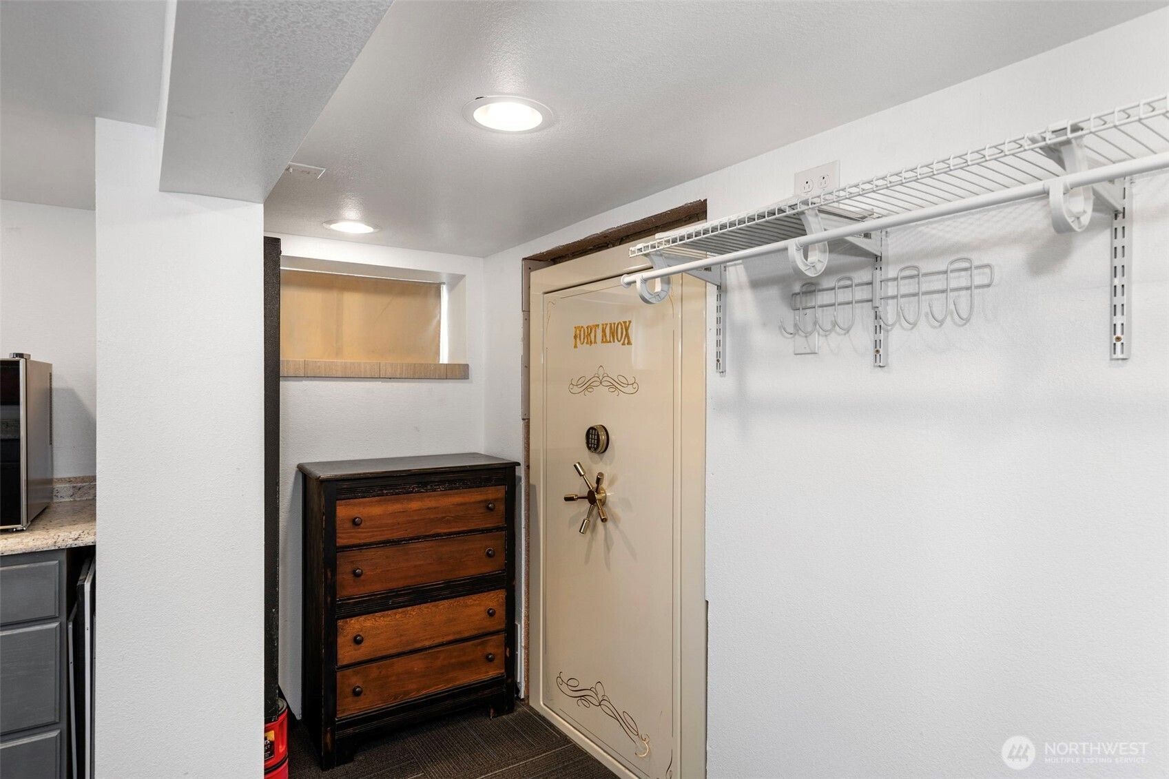 609 Shore Drive Bremerton, WA 98310 - Photo 34 of 39