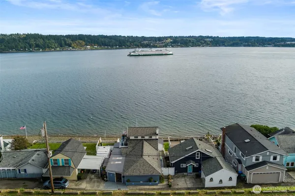 $1,050,000 | 609 Shore Drive, Bremerton, WA 98310