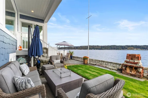 $1,050,000 | 609 Shore Drive, Bremerton, WA 98310