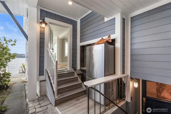 $1,050,000 | 609 Shore Drive, Bremerton, WA 98310