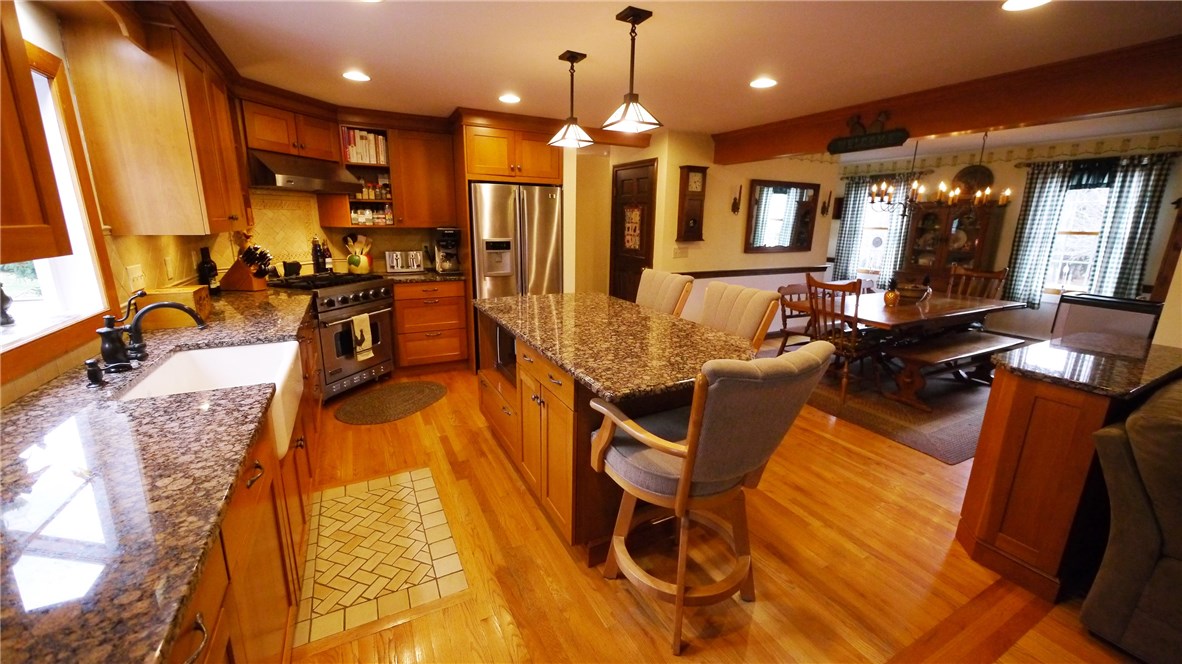 73 Sweet Farm Road Portsmouth, RI 02871 - Photo 11 of 36 Gallery Image 11