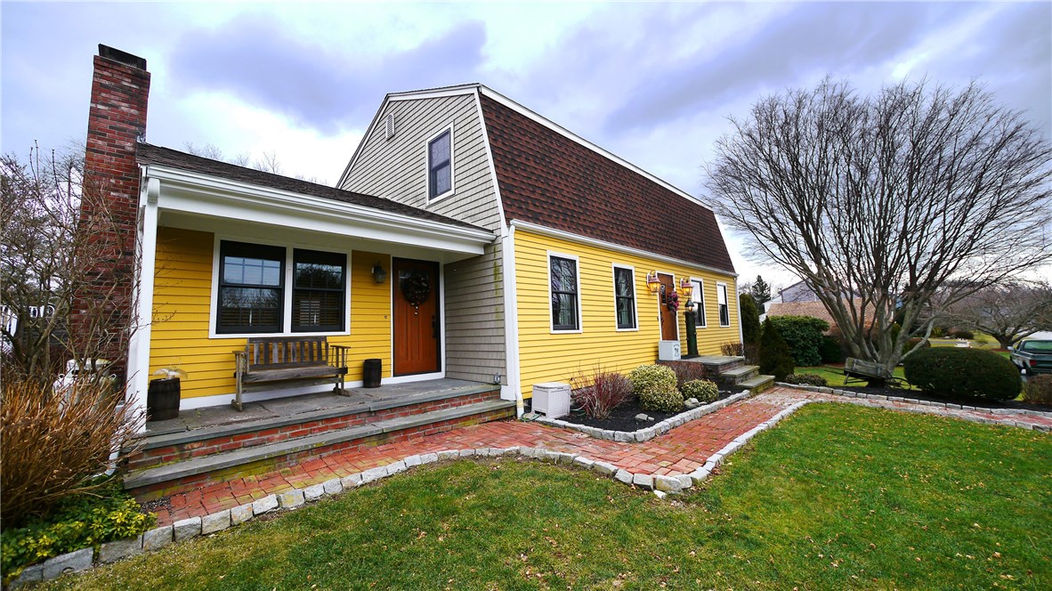 73 Sweet Farm Road Portsmouth, RI 02871 - Photo 2 of 36 Gallery Image 2