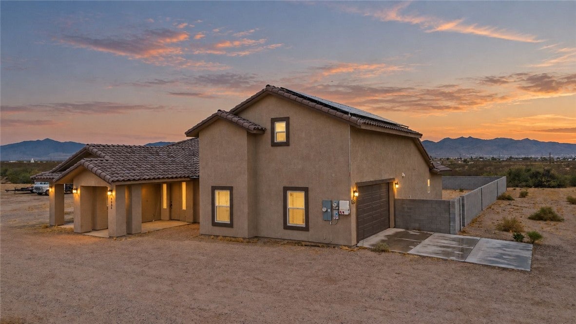 3636 La Osa Road Golden Valley, AZ 86413 - Photo 2 of 73 Gallery Image 2