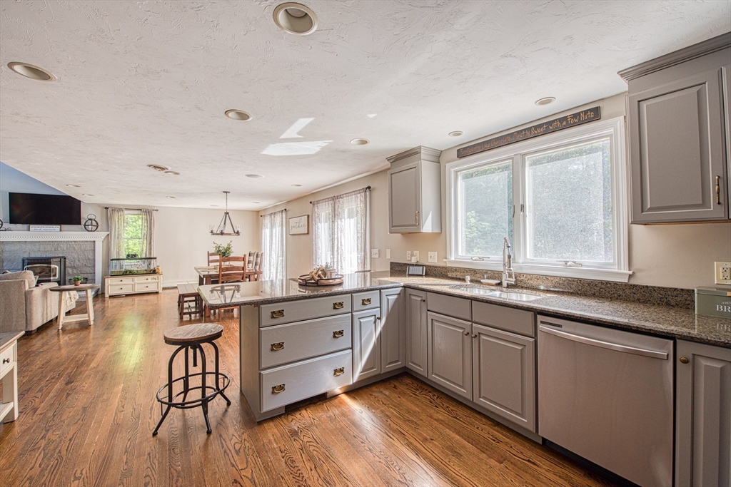 5 Daniel Road Lakeville, MA 02347 - Photo 18 of 41 Gallery Image 18