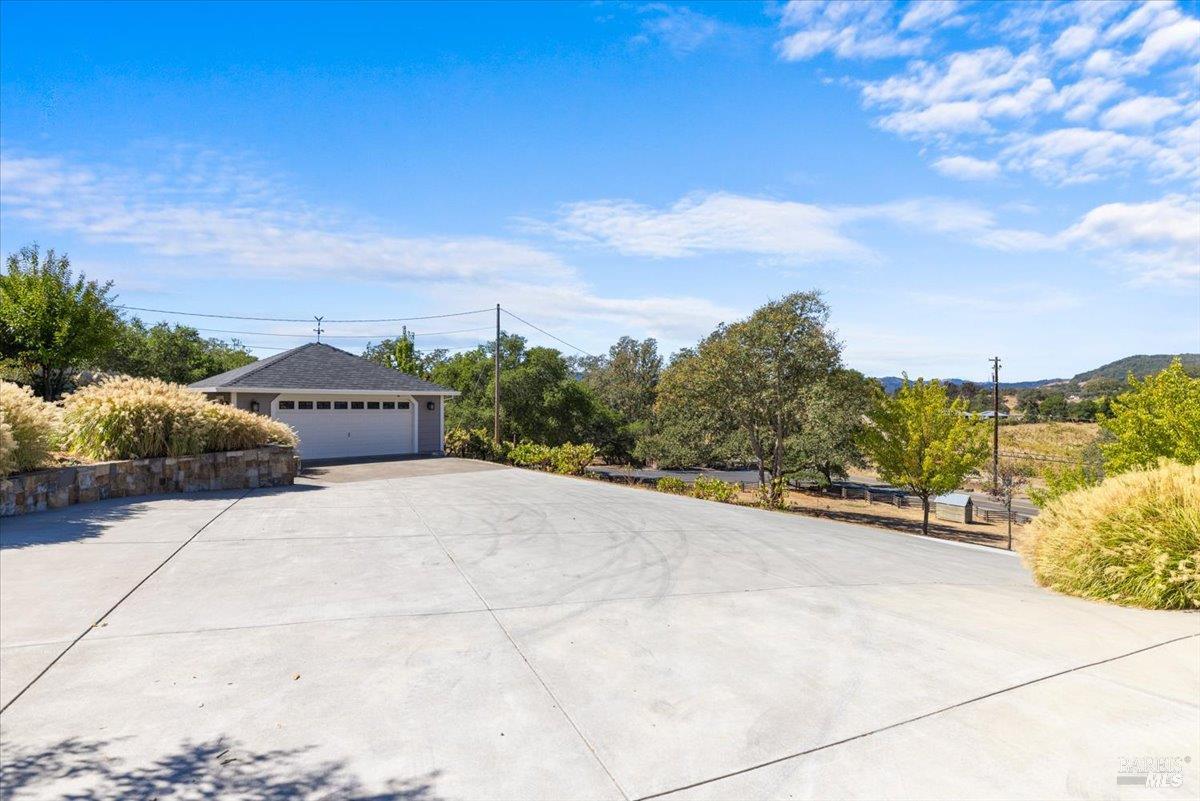 434 Alexander Valley Road Healdsburg, CA 95448 - Photo 6 of 74 Gallery Image 6