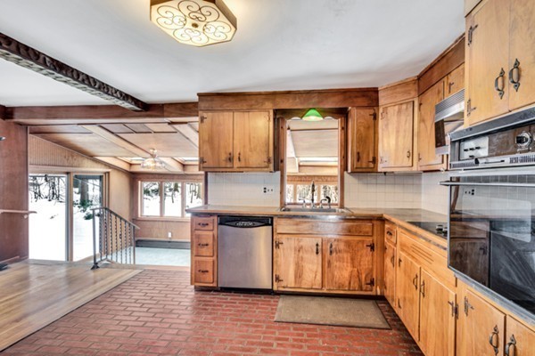 26 Princeton Road Burlington, MA 01803 - Photo 11 of 23 Gallery Image 11