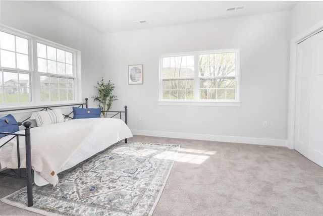 $344,900 | 455 Hillary Circle, Unit D, Johnson Creek, WI 53038