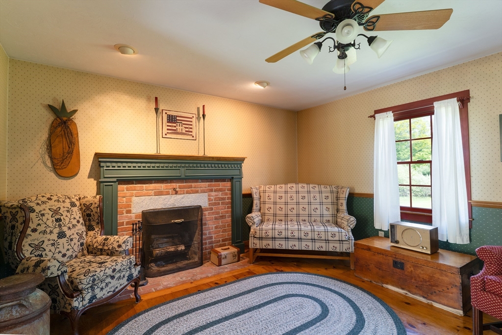 147 Oakham Road North Brookfield, MA 01535 - Photo 17 of 41