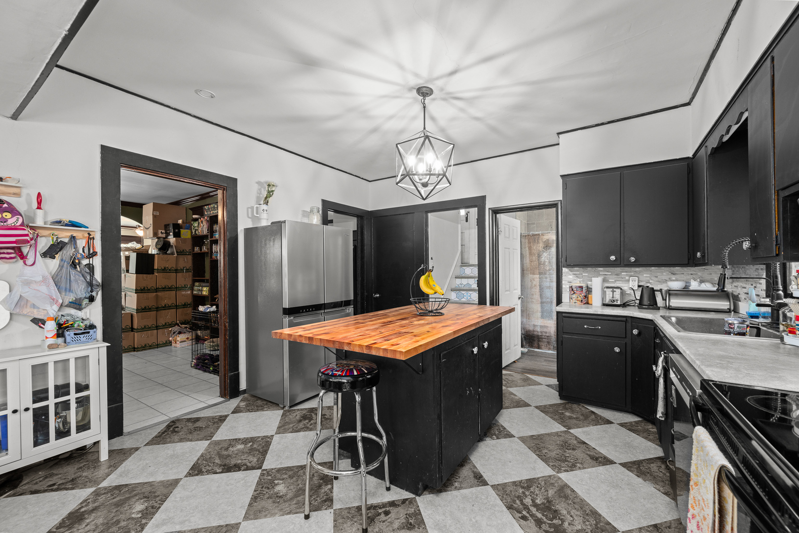 1004 13th Avenue Moline, IL 61265 - Photo 6 of 47