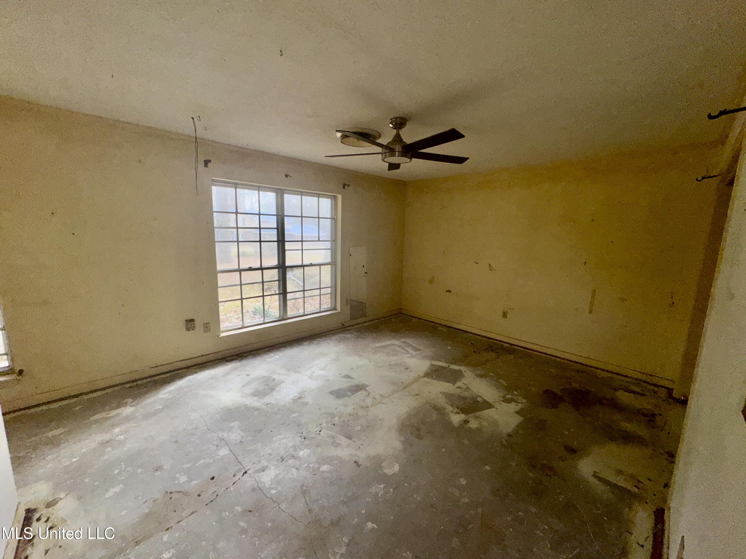 13 Rob Lane Jackson, MS 39212 - Photo 7 of 11 IMG_3276