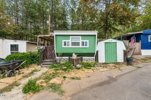 $9,999 | 7001 Rogue River Highway, Unit 25, Grants Pass, OR 97527