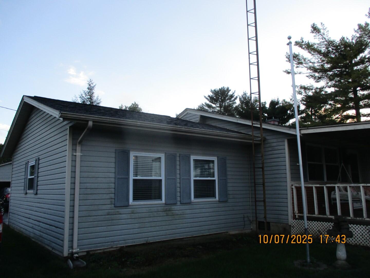 7540 Agenbroad Road New Carlisle, OH 45344 - Photo 3 of 44