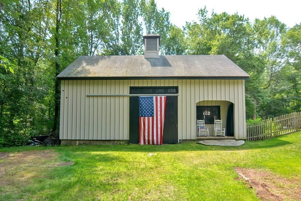 5 Maple Lane Sutton, MA 01590 - Photo 3 of 41 Gallery Image 3