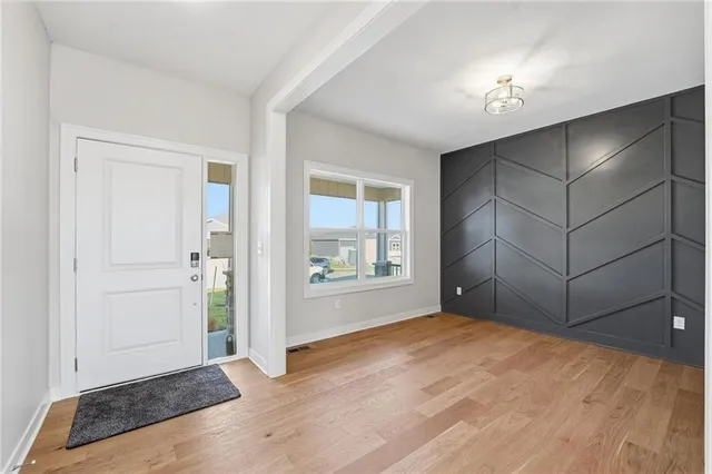 $525,000 | 1917 Southwest Hightown Drive, Lee's Summit, MO 64082