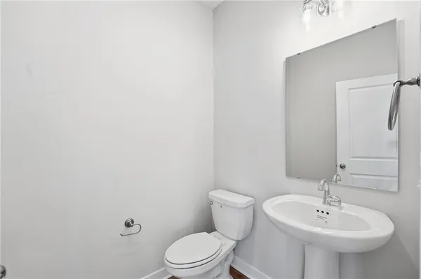 $544,950 | 1917 Southwest Hightown Drive, Lee's Summit, MO 64082