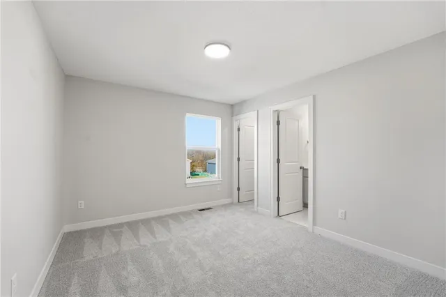 $525,000 | 1917 Southwest Hightown Drive, Lee's Summit, MO 64082