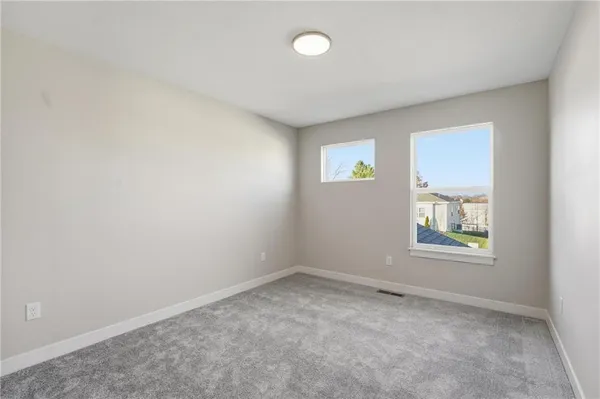 $544,950 | 1917 Southwest Hightown Drive, Lee's Summit, MO 64082