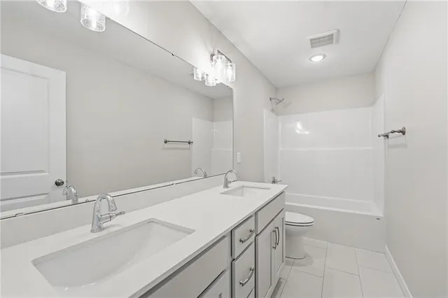 $525,000 | 1917 Southwest Hightown Drive, Lee's Summit, MO 64082