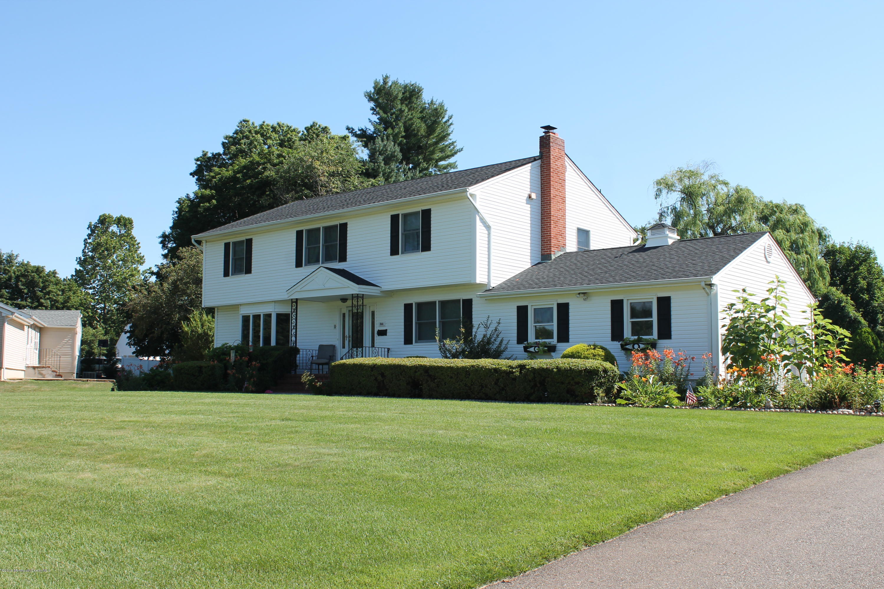 266 Kings Mountain Road Freehold, NJ 07728 - Photo 3 of 37 IMG_1175